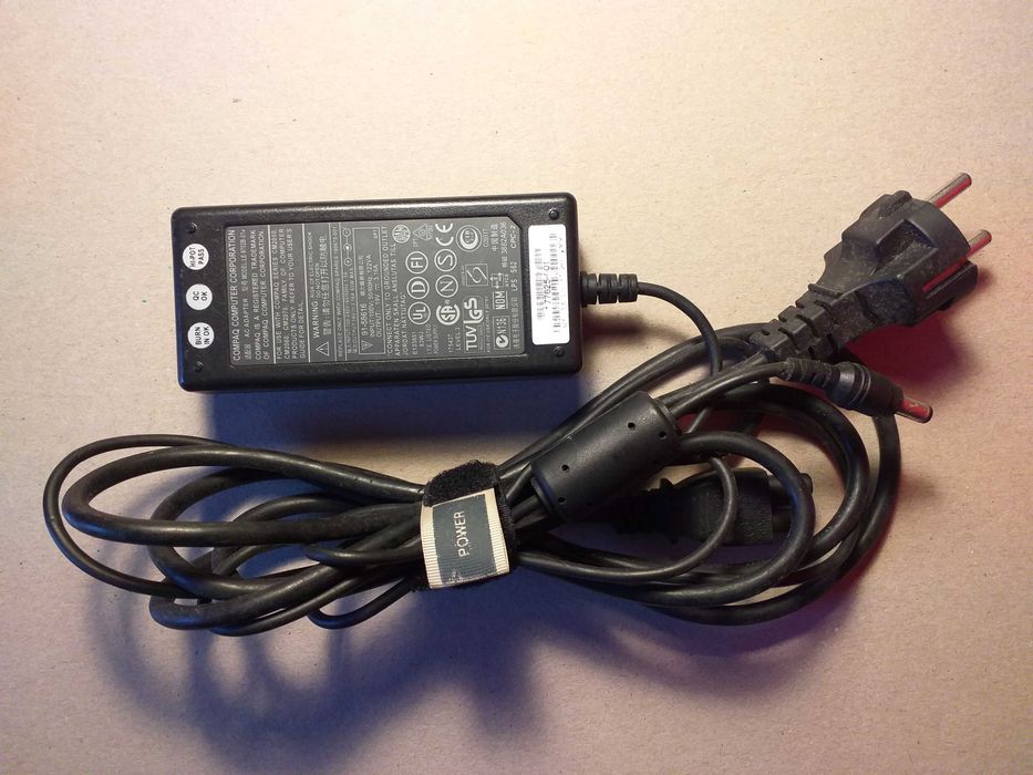 HP Compaq - Carregador