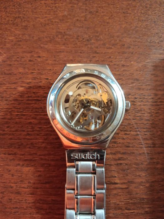 Relógio Swatch Irony Chrono com bracelete de aço