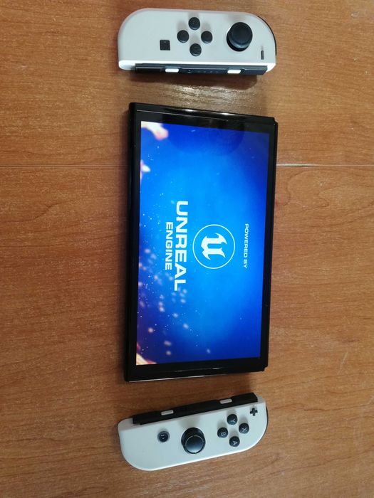 Konsola Nintendo Switch OLED + karta pamieci + joycony