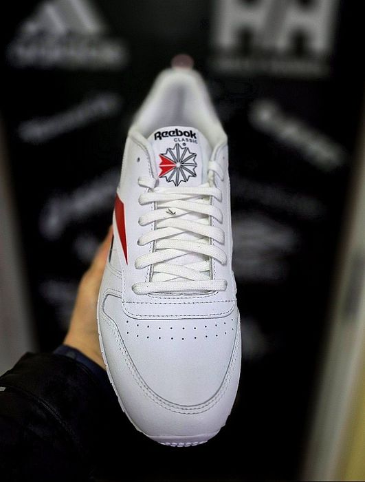 Чоловічі кросівки Reebok Classic Leather Vector(Оригінал)Розміри:42-27см і 45,5-30см