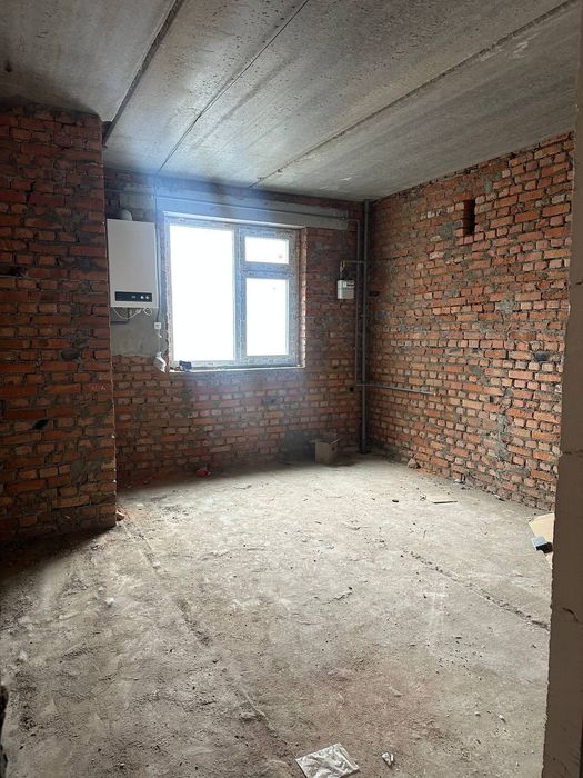 Продаж 3 к квартири в центрі,можливе перепланування у 1+2 кімнатні ква