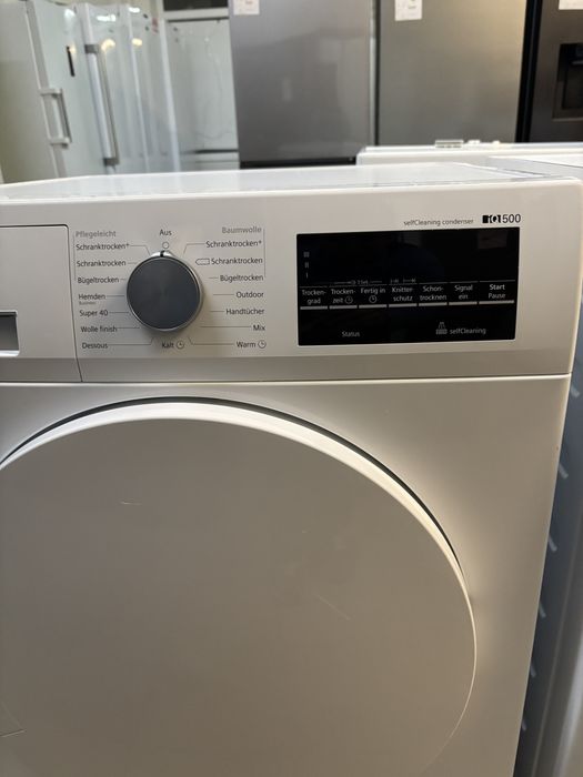 Сушильна машина Siemens JQ500, WT43W460