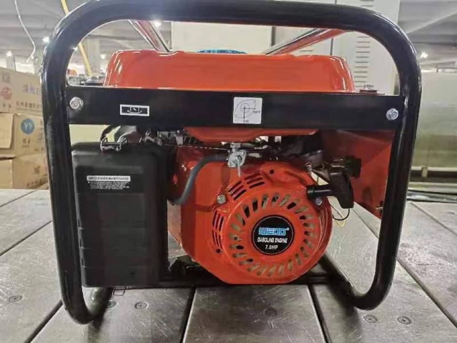 Бензиновий генератор 3,5 кВт