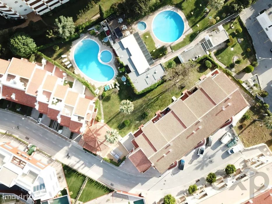 Apartamento T1 em condomínio com piscinas, Vilamoura, Algarve, Portuga — Quarteira, Faro