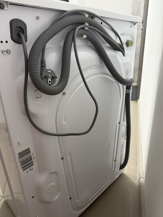 Пральна машинка Candy Smart CS34.
