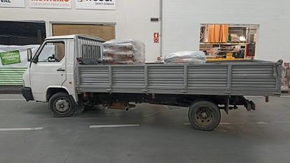 Frente Lisboa material de construção.