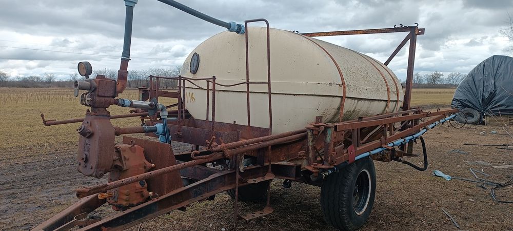 Продам бочку під оприскувач або для підвозу води