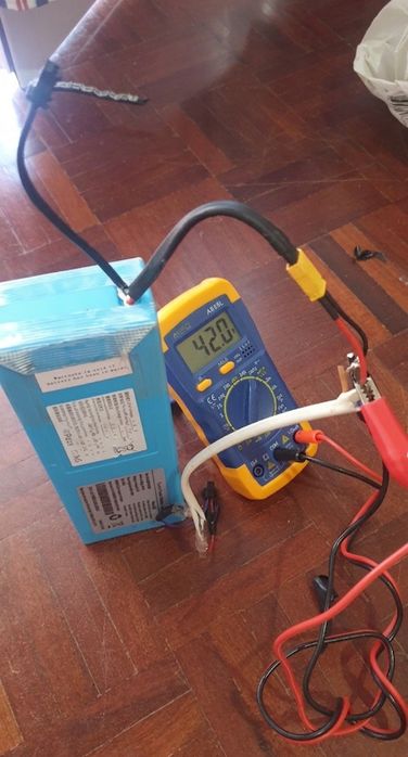 Bateria Li-ion 36V 5.0Ah / 180Wh para Trotinetes Elétricas e Projetos