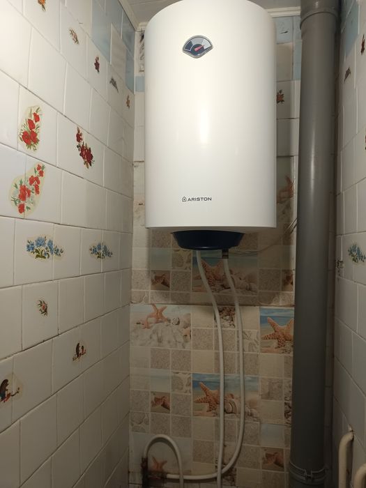 Продаётся 3 ком квартира Осипенковский микрорайон улица Зестафонская