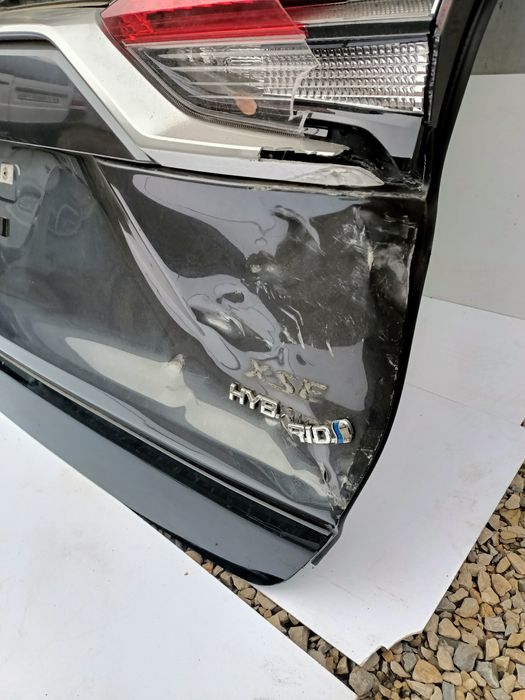 Toyota Rav4 кришка багажника