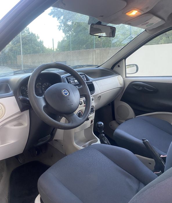 Fiat punto ano 2003