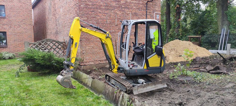 minikoparka wykopy korytowanie fundamenty koparka młot hydrauliczny