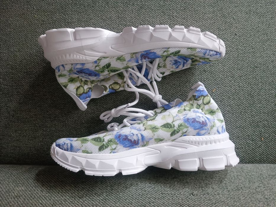 Nowe trampki tenisówki w kwiaty 38 leciutkie