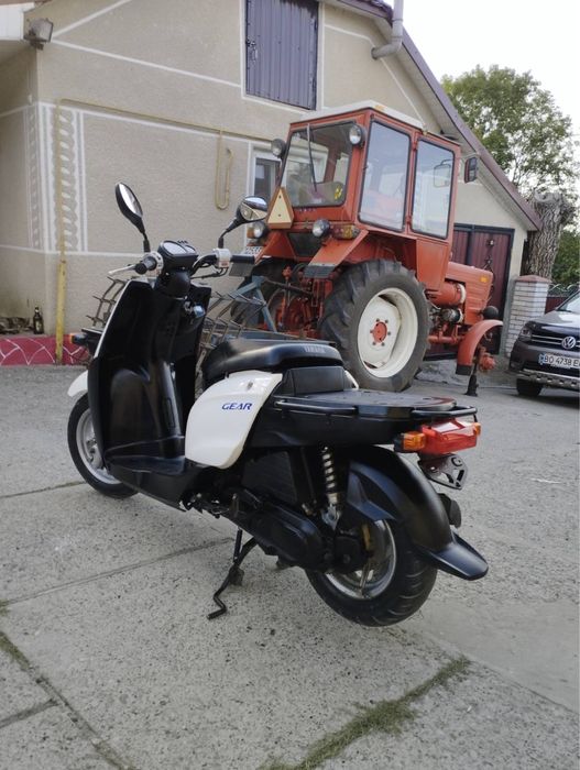 Yamaha gear скутер
