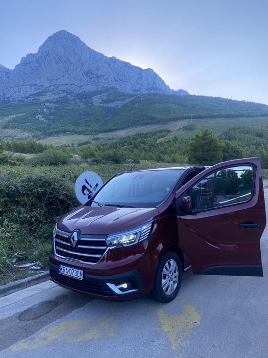 Wynajem busów 9 osobowych Przewóz osób wypozyczalnia