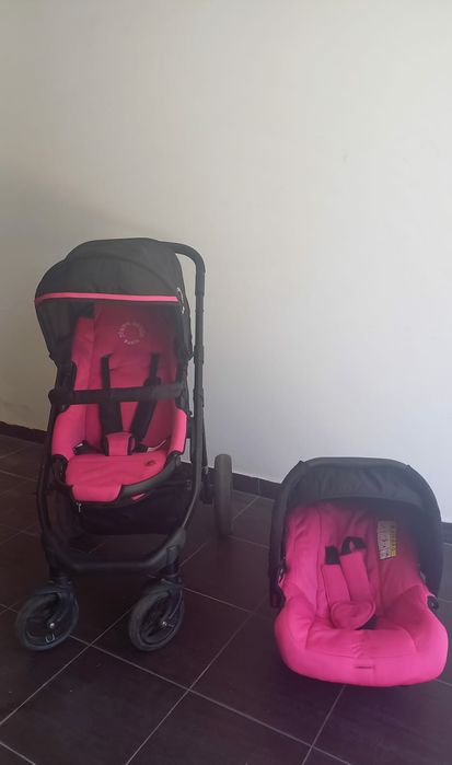 Carrinho de Bebé Pierre Cardin