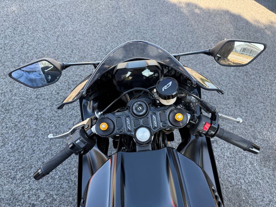 Yamaha R7    YZF