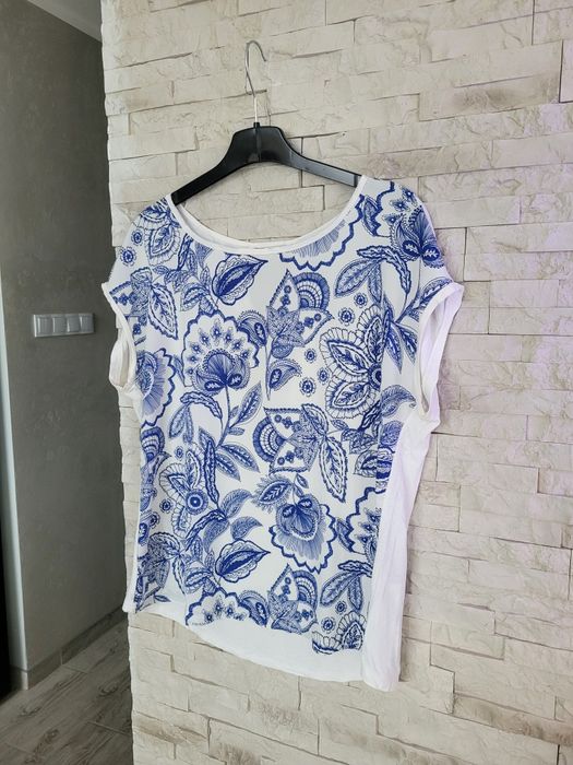 Nowa biało niebieska lekka bluzka paisley w kwiaty Reserved L