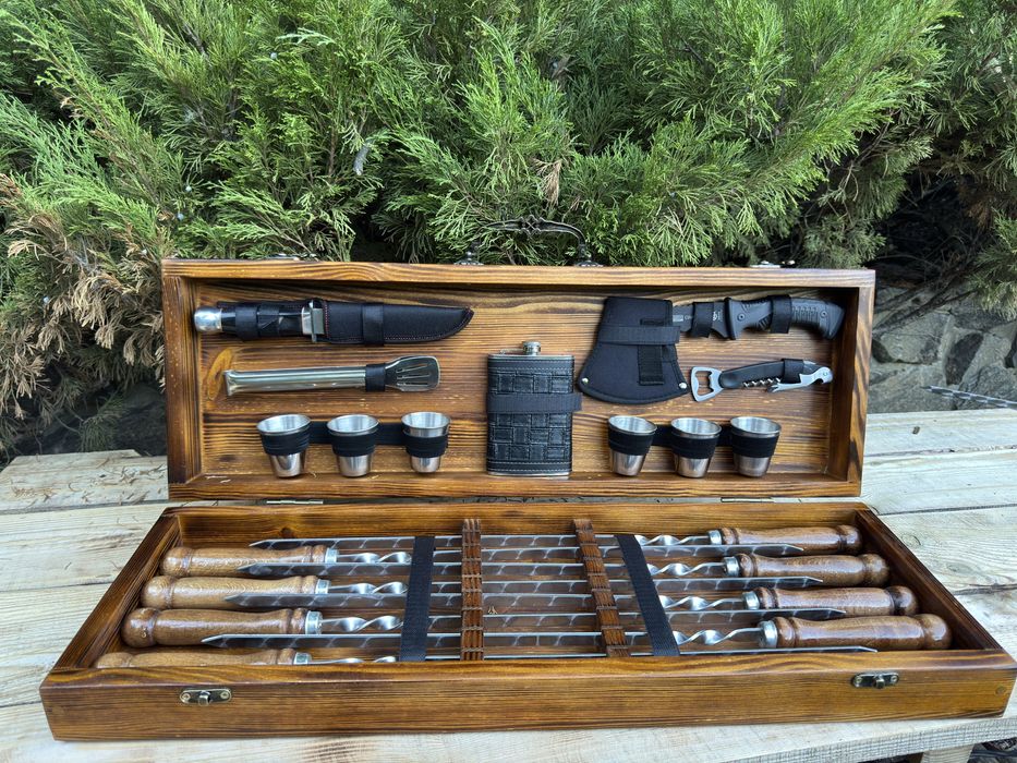 Набор шампурів у кейсі ПОДАРУНКОВИЙ