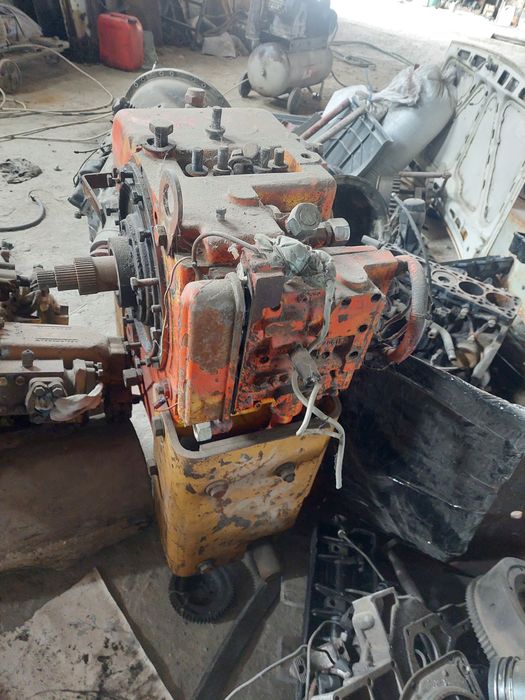 Фронтальний погрущик FORUKAVA 345