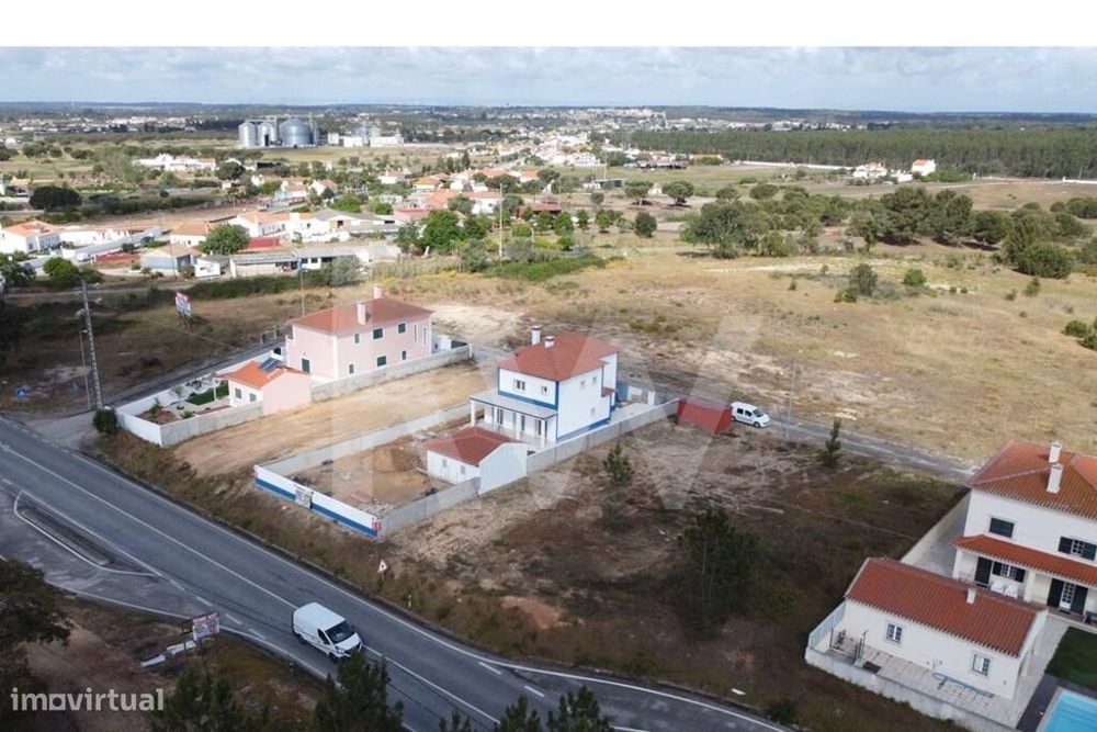 Terreno Urbano 645m2 — Biscaínho, Santarém