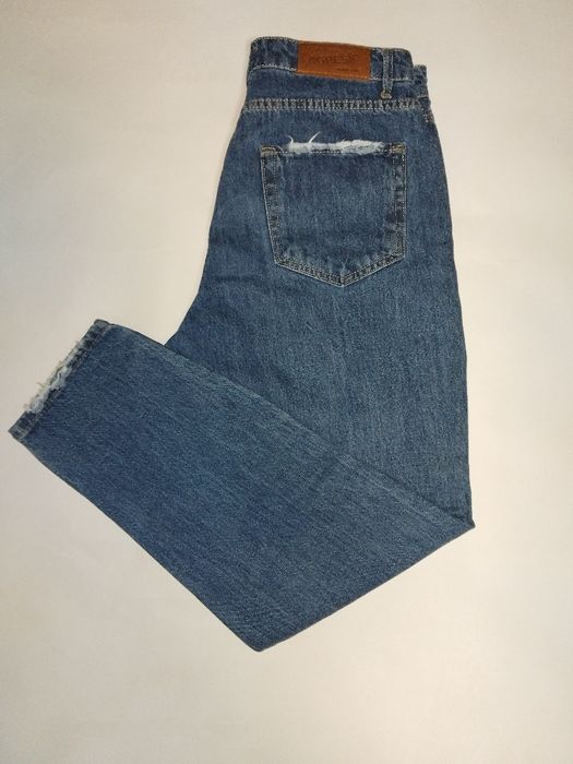 Темно сині джинси