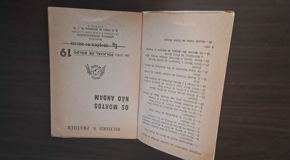 Livro Os Mortos não Andam