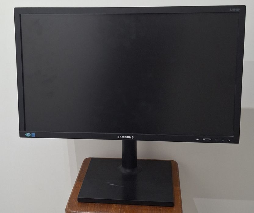 Monitor Samsung S24E450