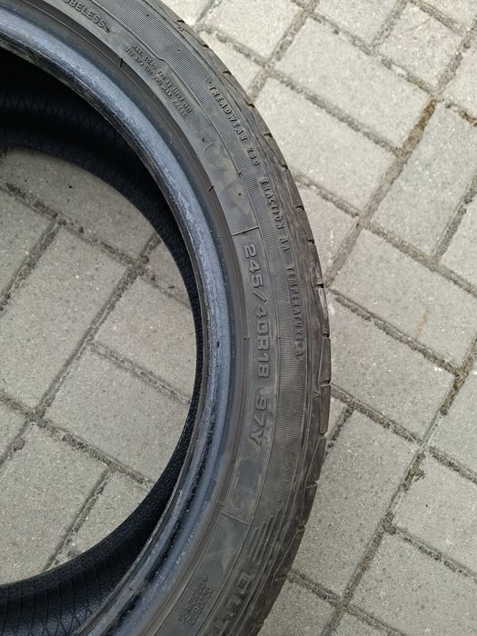Dębica Presto 245/40 r18
