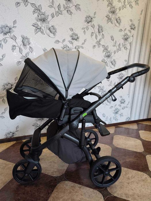 Коляска Roan Bass Next універсальна 2 в 1