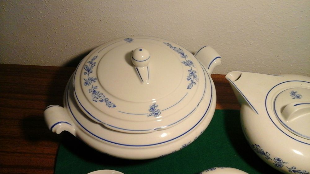 Loiças antigas várias