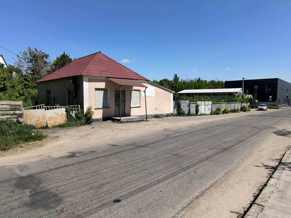 Комерційна нерухомість у центрі Макарова! Магазин 102м² + 9 соток біля «Фори»