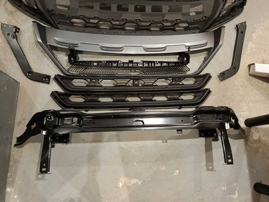 VW Volkswagen Tiguan 2 USA 16-24 Нижня Решітка Переднього Бампера