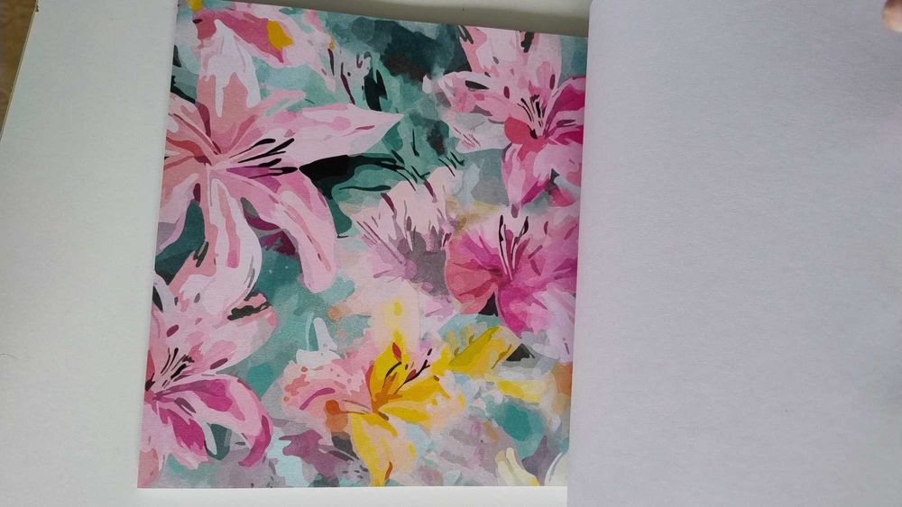 Odwrócona kolorowanka dla dorosłych