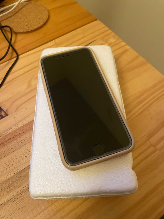 iPhone 8 (parte de trás partida e câmara traseira instável)