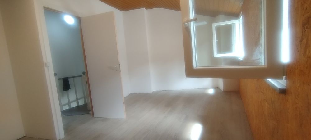 Moradia T2 renovada. Ótimo investimento