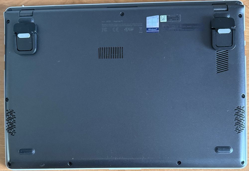 Notebook ASUS VivoBook 8265U