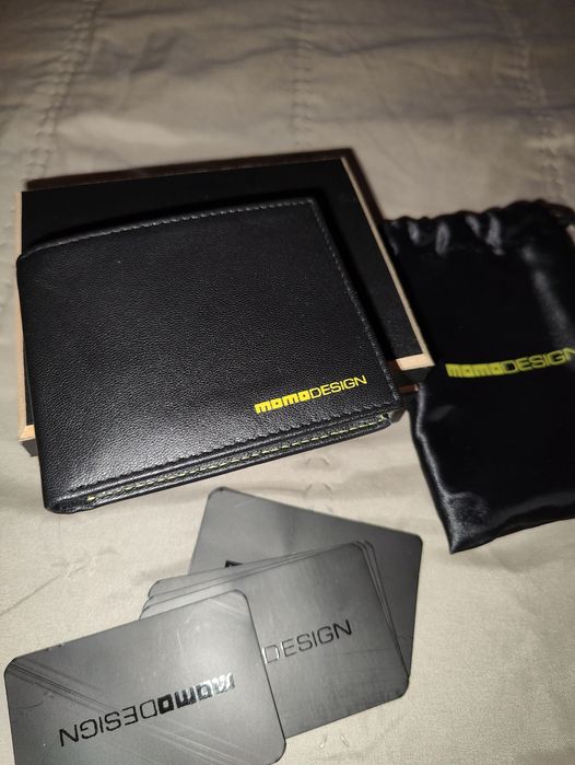 Carteira Momo Design ( original) nova