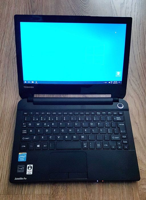 TOSHIBA Satellite Pro NB10-A-105