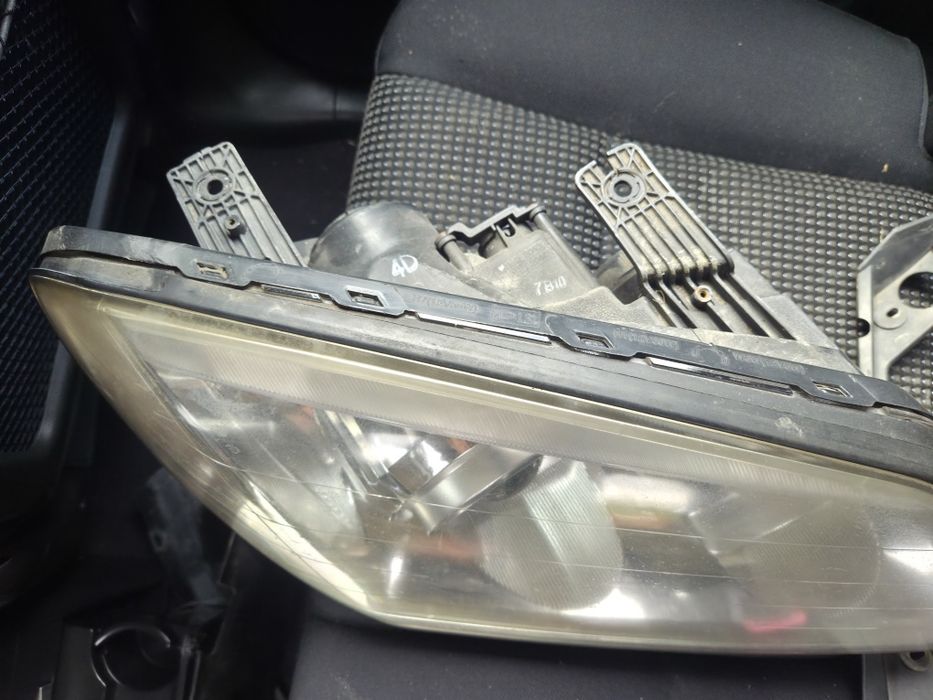 Lampy Xenon Prawa Lewa Chevrolet Captiva Całe