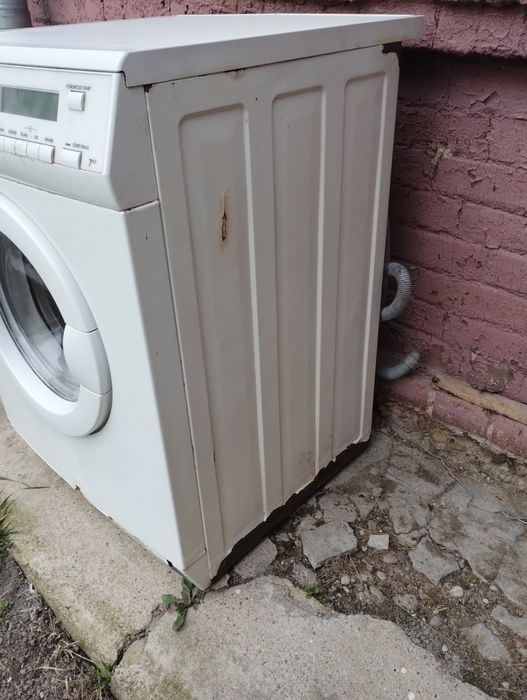 Пральна машина AEG