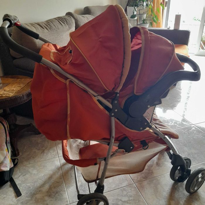 Carrinho de bebé com ovo  zippy