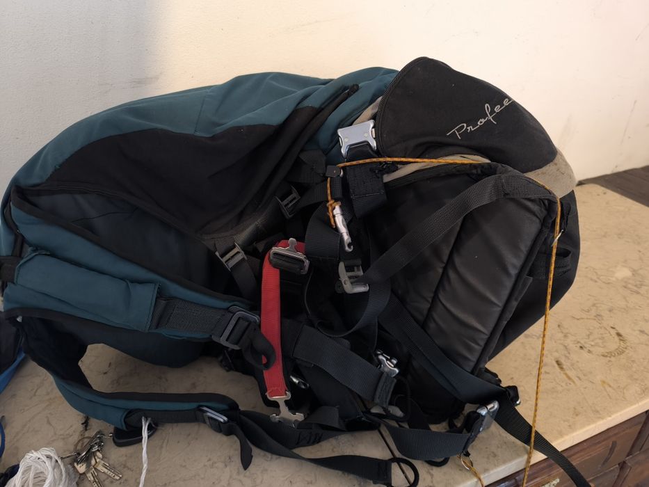 Arnês parapente  em bom estado com pouco uso