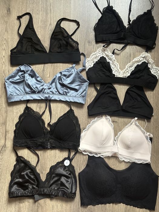 Топы , лифчики , бра , спортивные , размер S, есть 2 топа L-XL, 75В