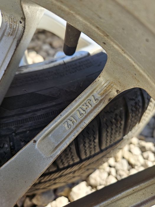 Koła felgi opony alfa romeo 215/45 r.17