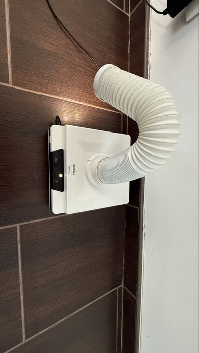 Polchlabiacz pyłu do paznokcji