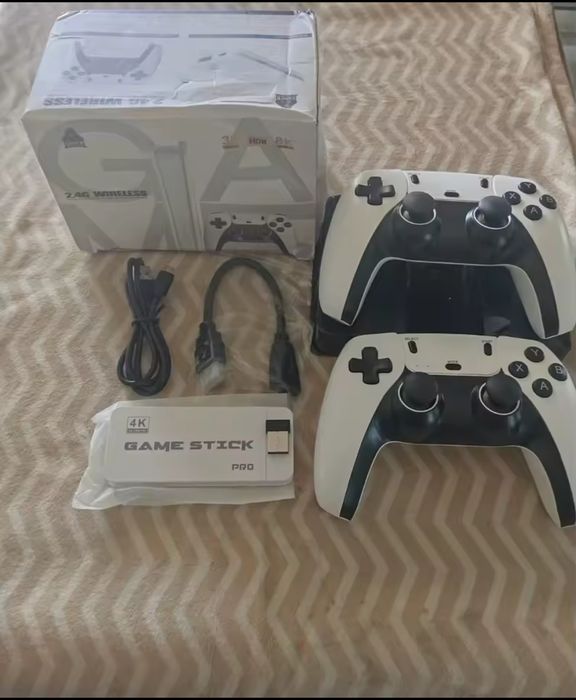 Game Stick 4K М15, 30000+ ігор, 2 бездротові геймпади