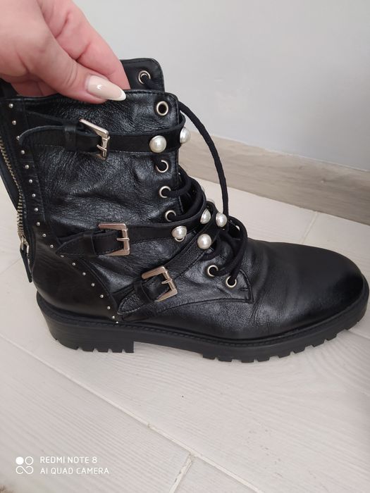 Шкіряні ботінки zara