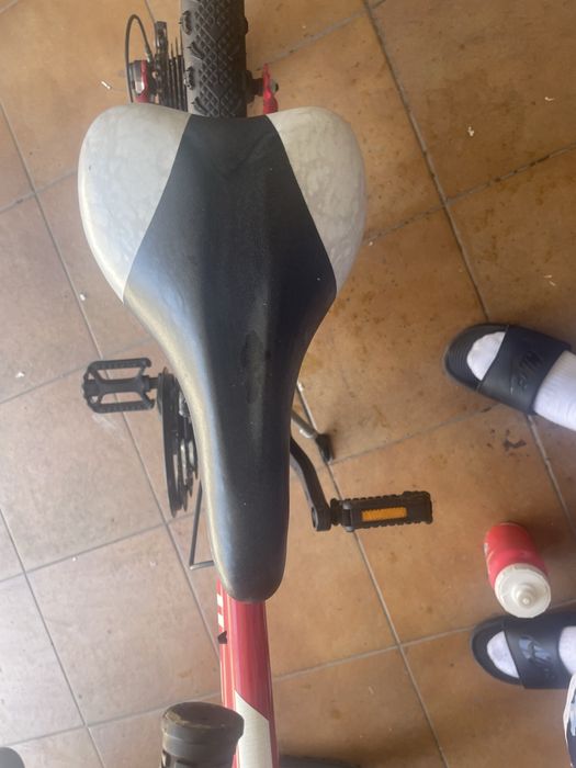 Bicicleta Vermelha 11-12 anos