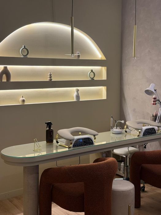 We Are Recruiting or Renting Out a Manicure Table64706098086275120